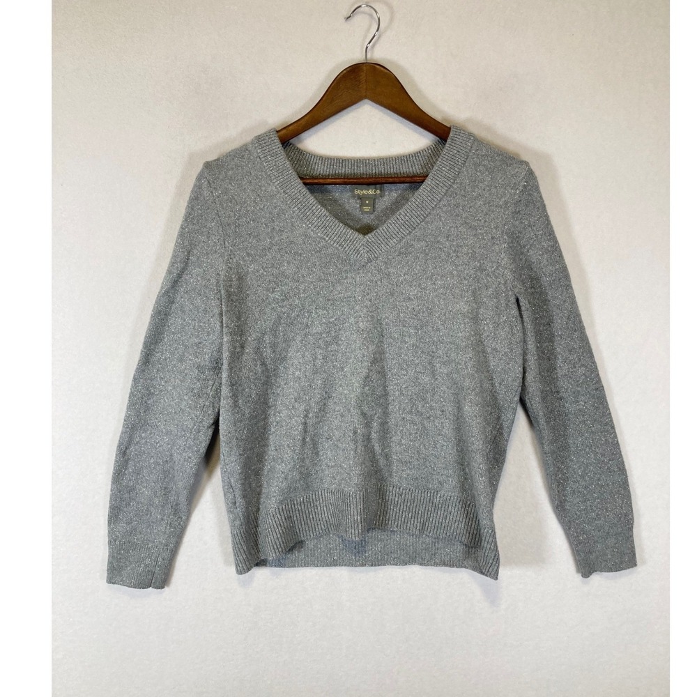 Festive Shimmer Style&Co Womens Medium Grey Silver Metallic V-Neck Knit Sweater‎